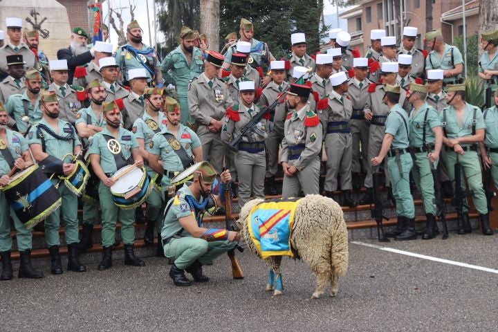 La Legión Extranjera de Francia celebra en Ronda el ingreso de 56 efectivos