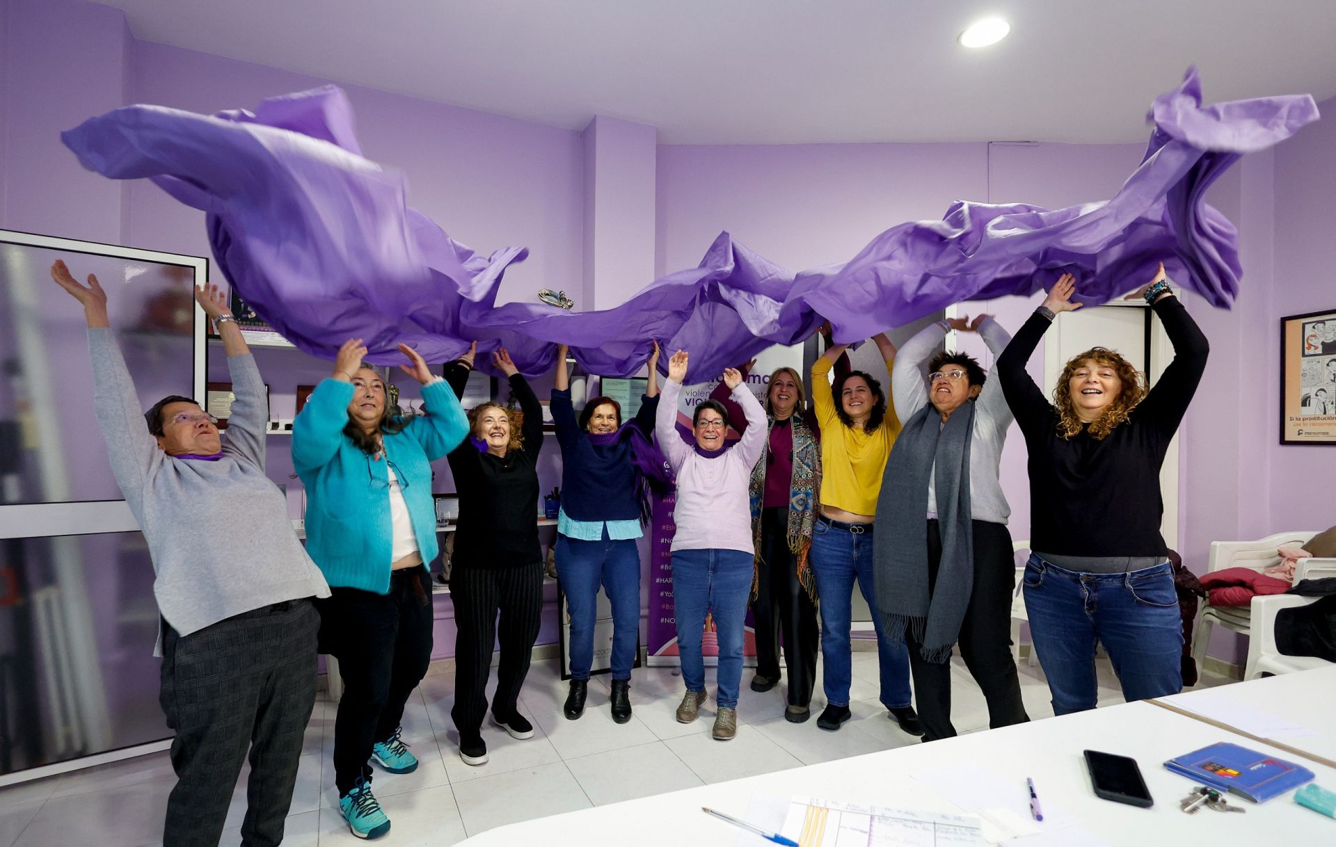Carmen Martín, presidenta de la Plataforma Violencia Cero; Anabel Santos (Asociación de Mujeres Feminista Puntos Subversivos); Rosa Gómez Torralbo participó en el Instituto Andaluz de la Mujer desde sus orígenes; Pilar Iglesias Aparicio (Grupo de Apoyo a las Represaliadas por el Patronato de Protección a la Mujer); Lola Rodríguez se presentó como acusación particular contra el asesino de Diana Yanet Vargas; María José Prados (CC OO); Rocío López preside el Fórum de Política Feminista de Málaga; Carmen Pérez participó en la Librería de Mujeres; y Andrea Barbotta (presidenta de la Asociación de Mujeres Feministas Tomando Partido).