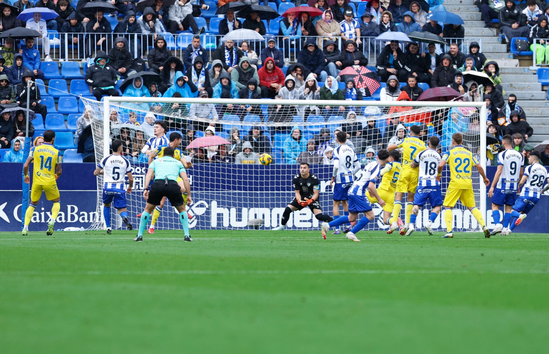 El Málaga - Cádiz, en imágenes