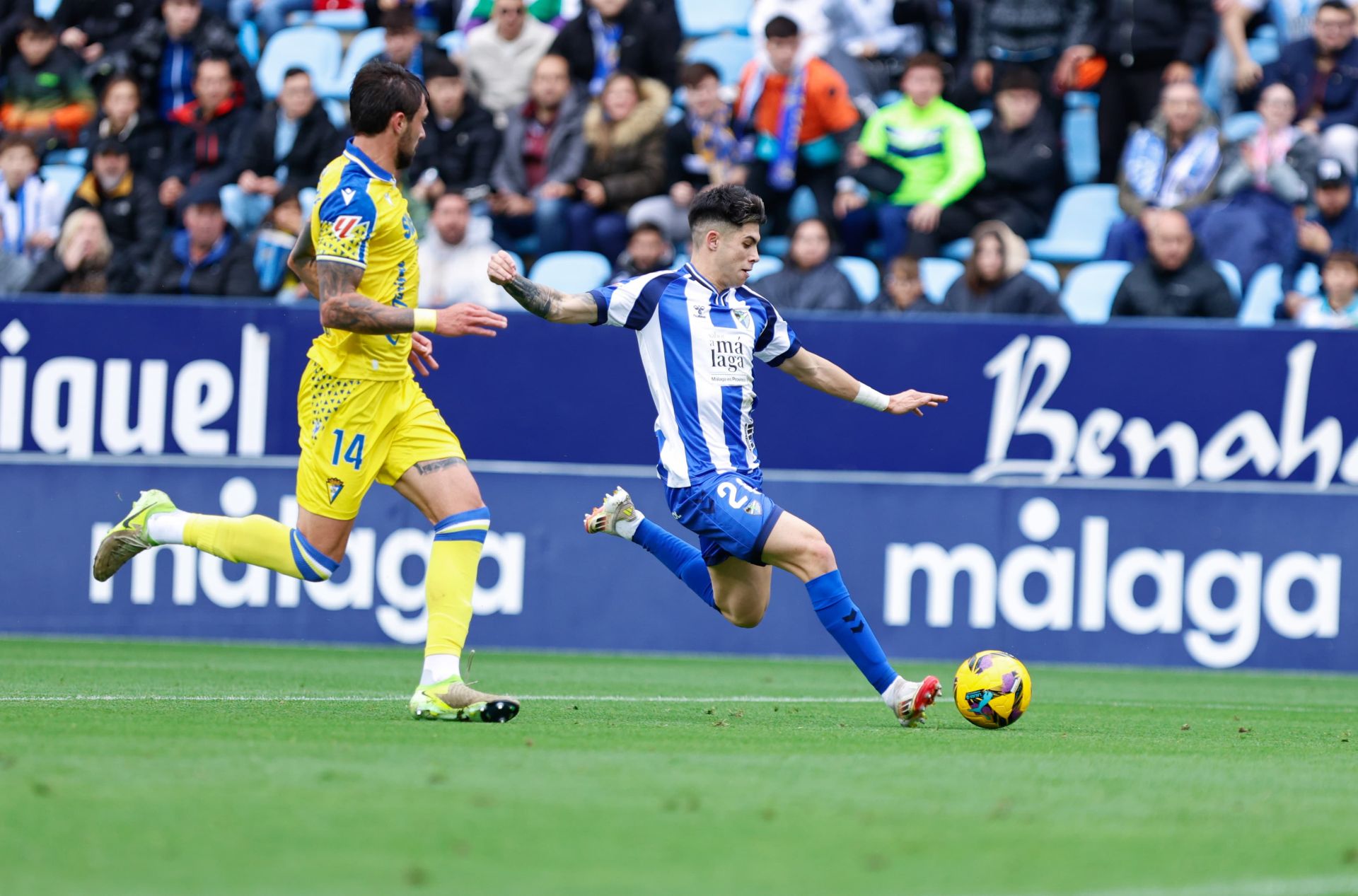 El Málaga - Cádiz, en imágenes