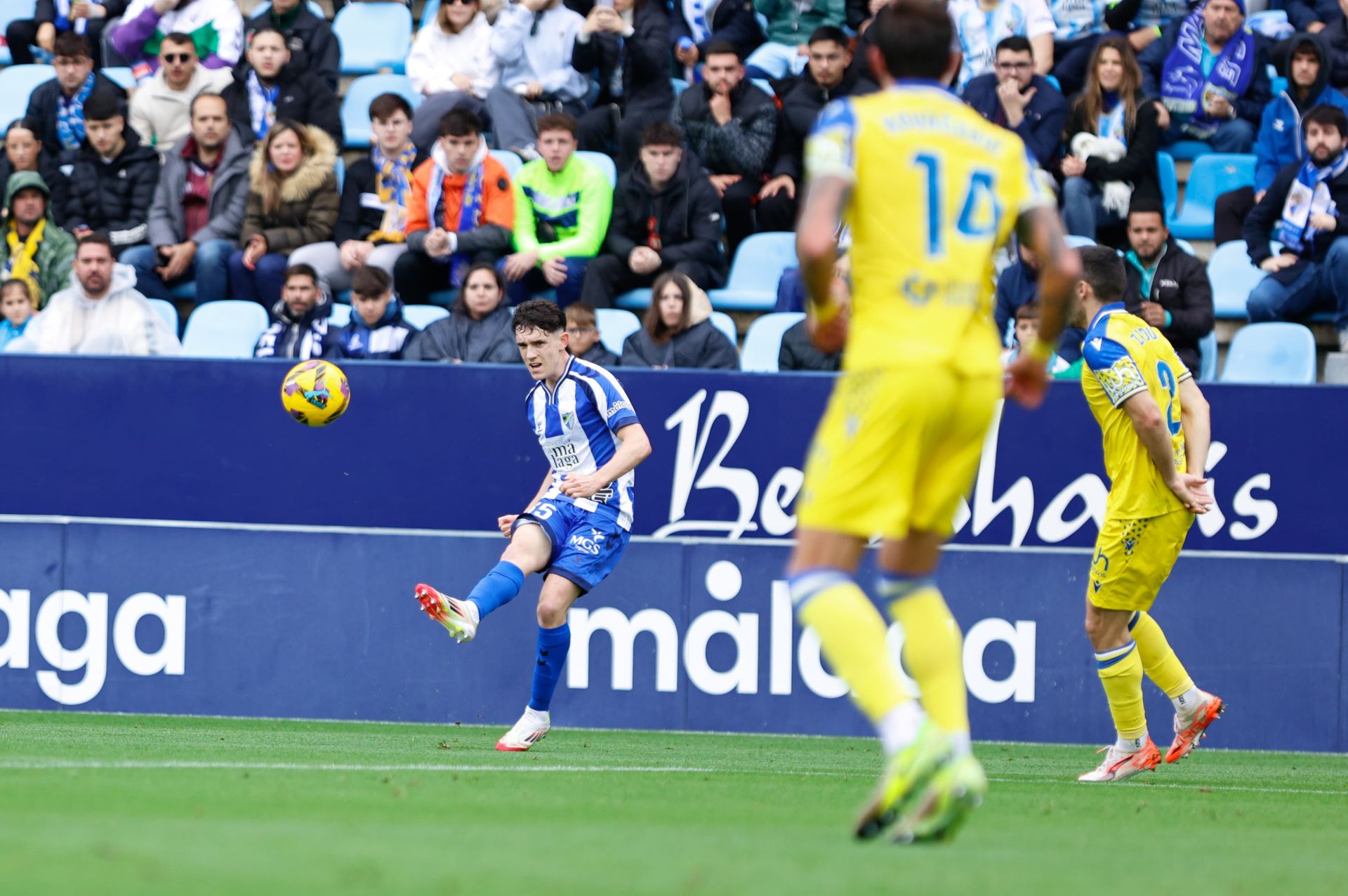 El Málaga - Cádiz, en imágenes