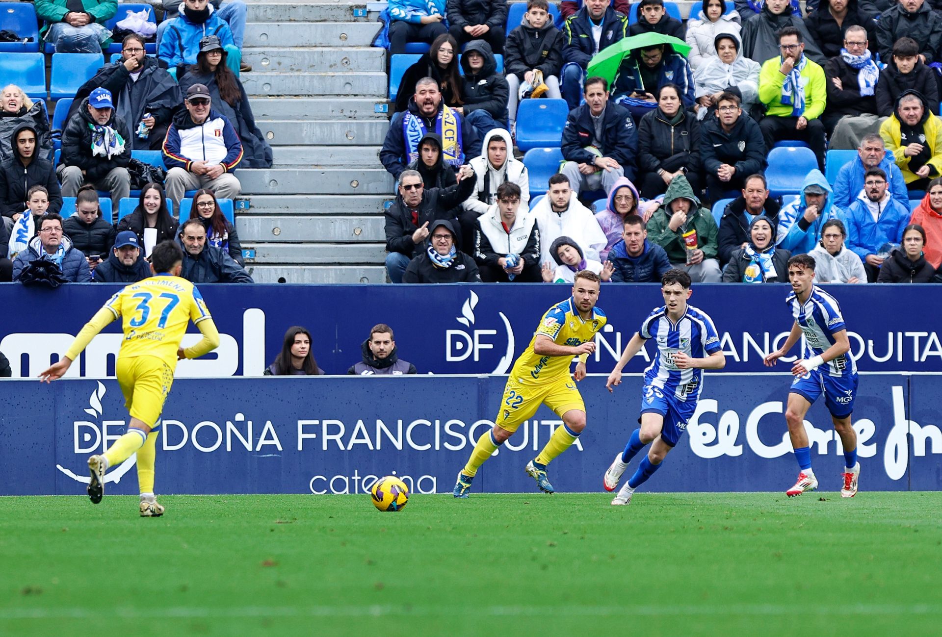 El Málaga - Cádiz, en imágenes