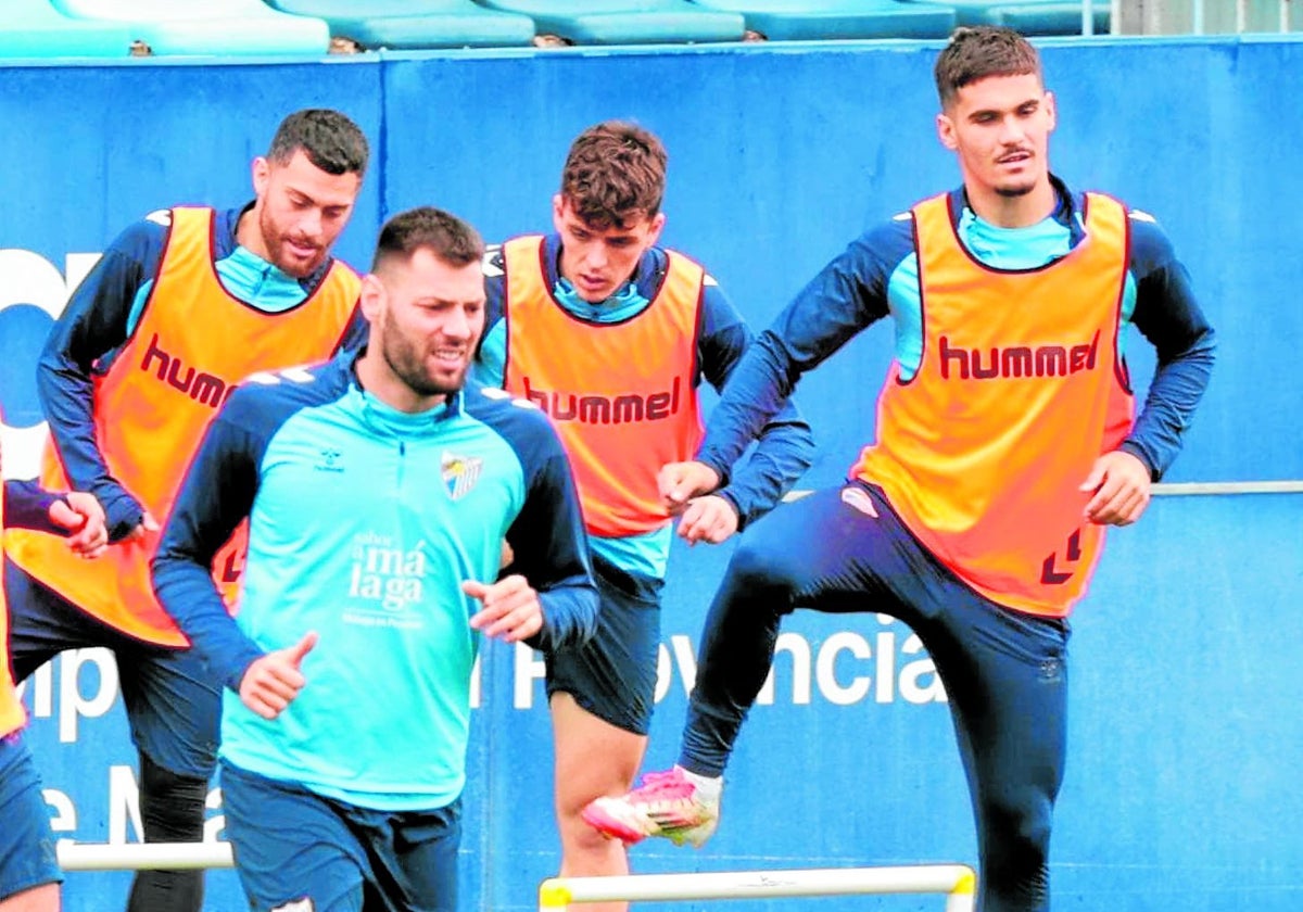 Los delanteros Baturina y Chupete, en el entrenamiento de ayer.