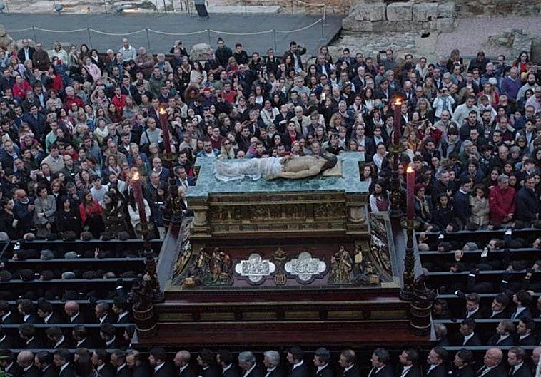 Horarios e itinerarios de las procesiones del Viernes Santo 2026 en Málaga
