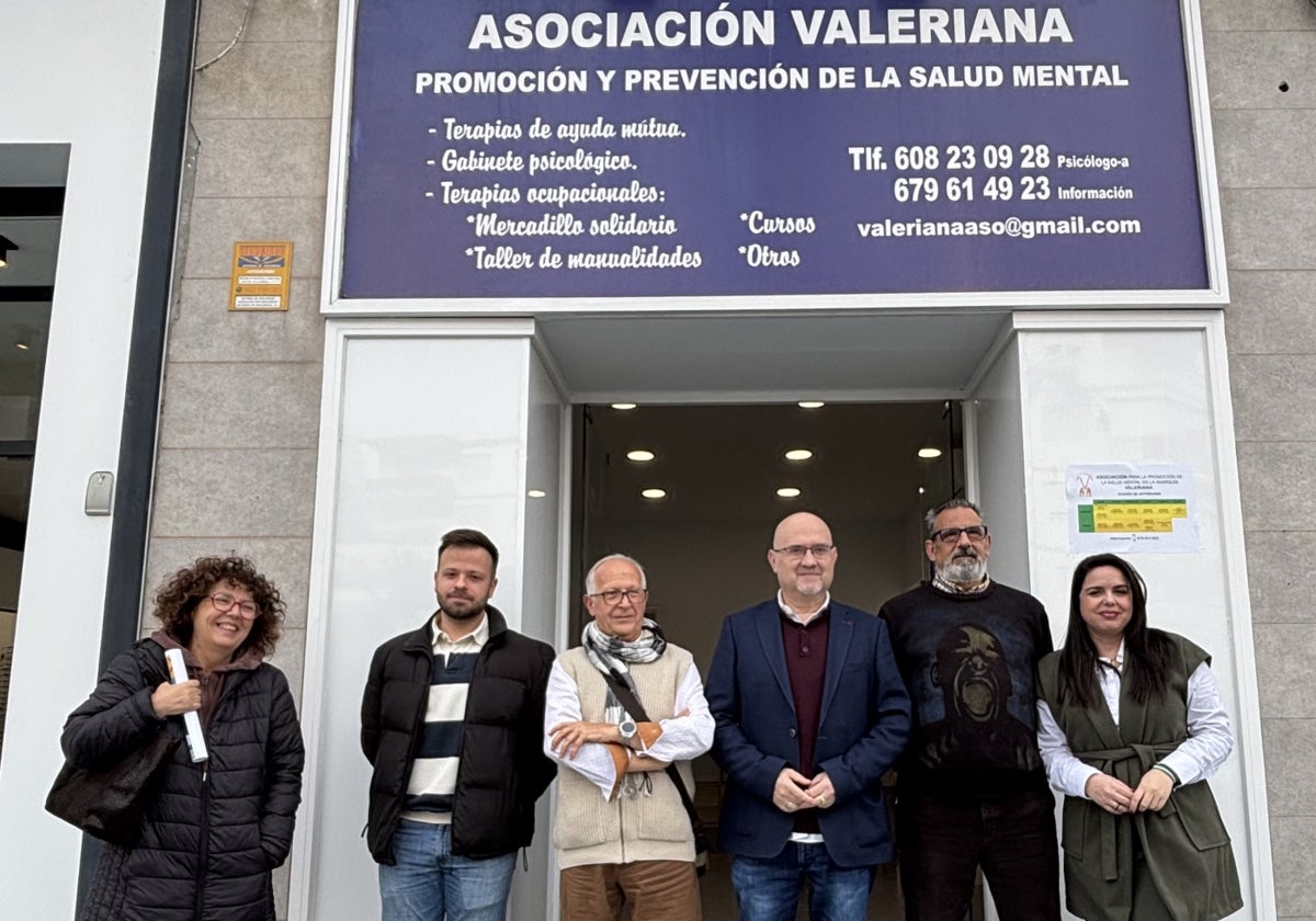 Acto de presentación de las mejoras en la sede del colectivo de Torre del Mar.