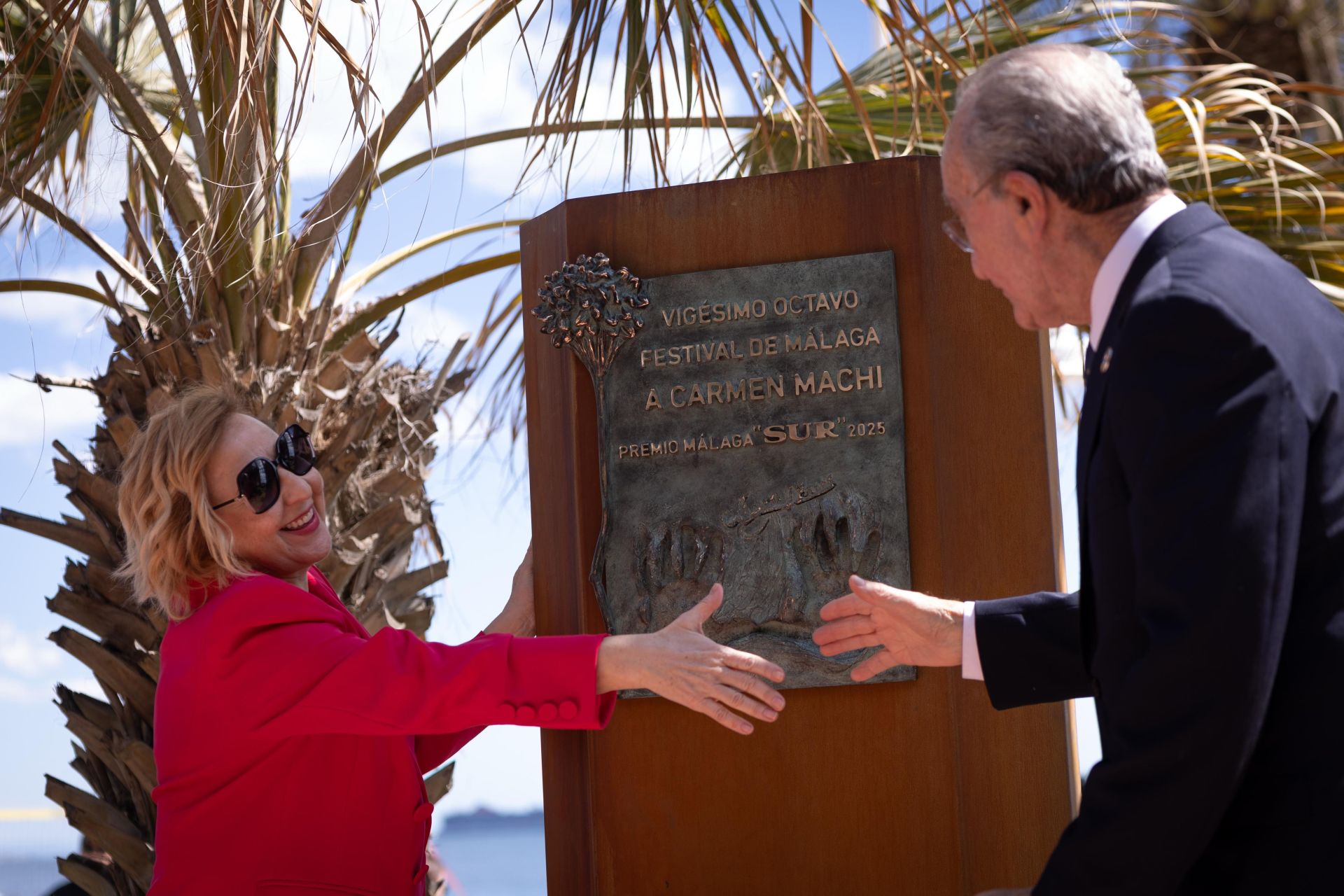 Málaga homenajea a Carmen Machi con monolito en su honor. La actriz, Premio Málaga SUR de este año