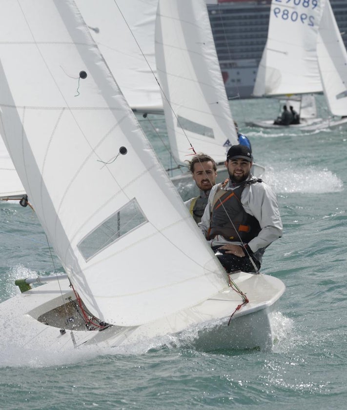 Imagen secundaria 2 - &#039;Yuyu&#039; Guerrero se corona y adquiere el Trofeo S. M. el Rey de vela en propiedad