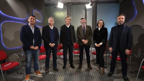 Manuel Arias Maldonado, Antonio Soler, Fernando Arcas, Ángel Rodríguez, Carmen García y Guillermo Díaz, de izquierda a derecha