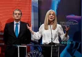 Patricia del Pozo y Antonio Sanz durante la reunión del Clúster Audiovisual de Andalucía.