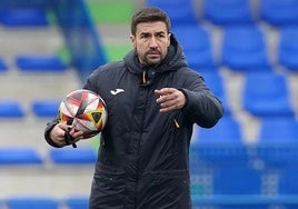 Gabi, como entrenador de la cantera del Getafe.