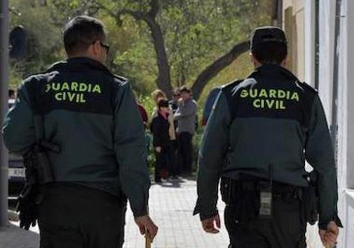 'Operación 'Chafarinas': detenido un matrimonio de Antequera por estafar, amenazar y robar a tres propietarios de fincas
