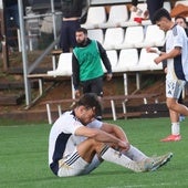 La decepción de Fornés tras la derrota del Marbella.