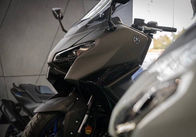 Yamaha TMax 2025.