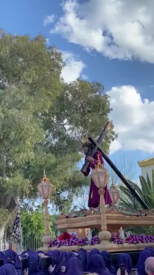 Así ha sido la primera salida del Nazareno de la Salud de Málaga en 2025