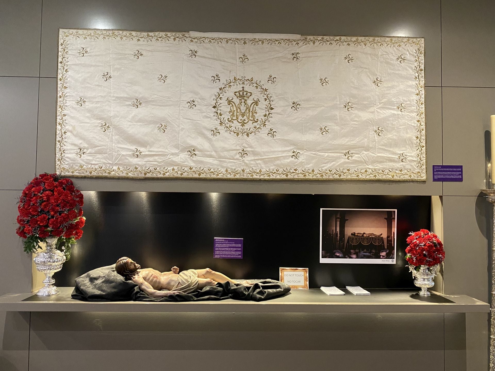 El hotel AC Málaga Palacio se convierte en el escaparate de la Semana Santa malagueña