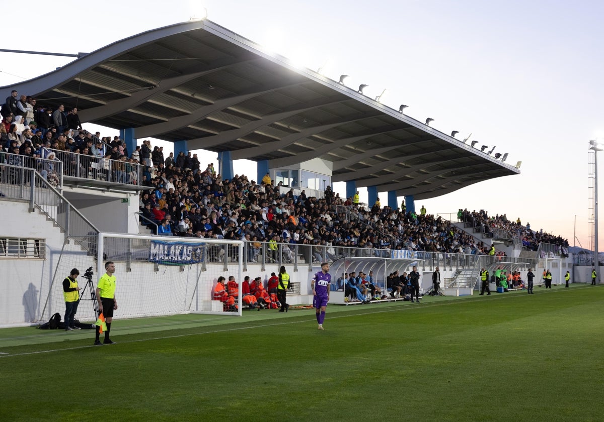 El dilema de Pellicer en el Málaga: favorecer a su equipo sin perjudicar el ascenso del filial