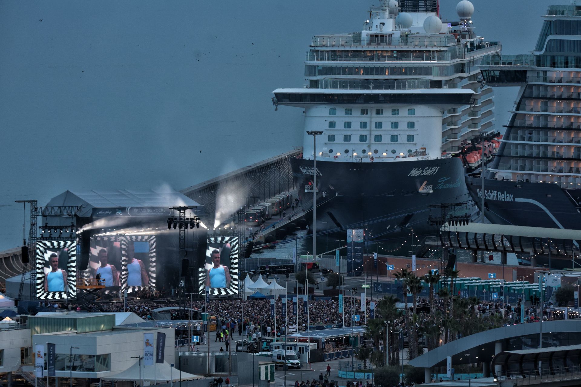 El concierto exclusivo de Robbie Williams en Málaga, en imágenes