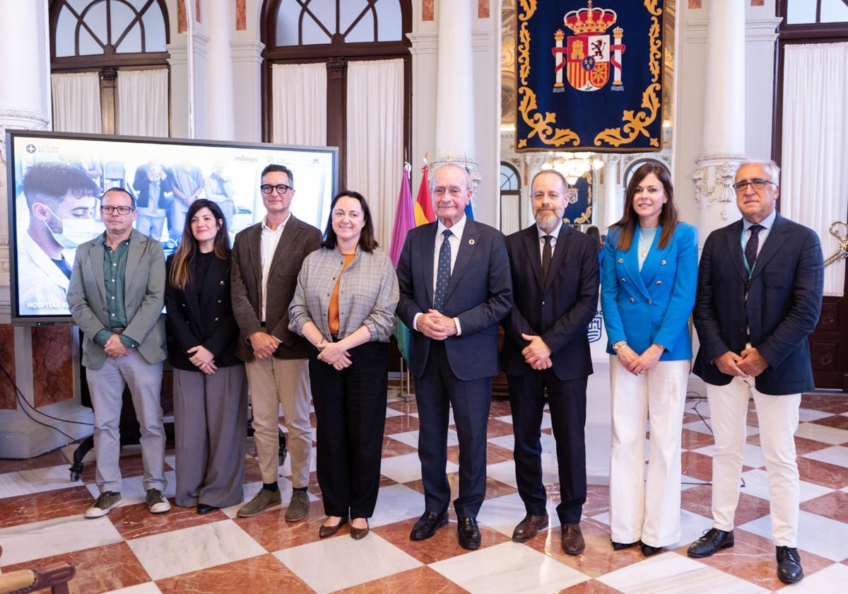 El Ayuntamiento de Málaga y la Fundación La Caixa llevan el arte a los hospitales malagueños con el programa 'Cultura en Vena'