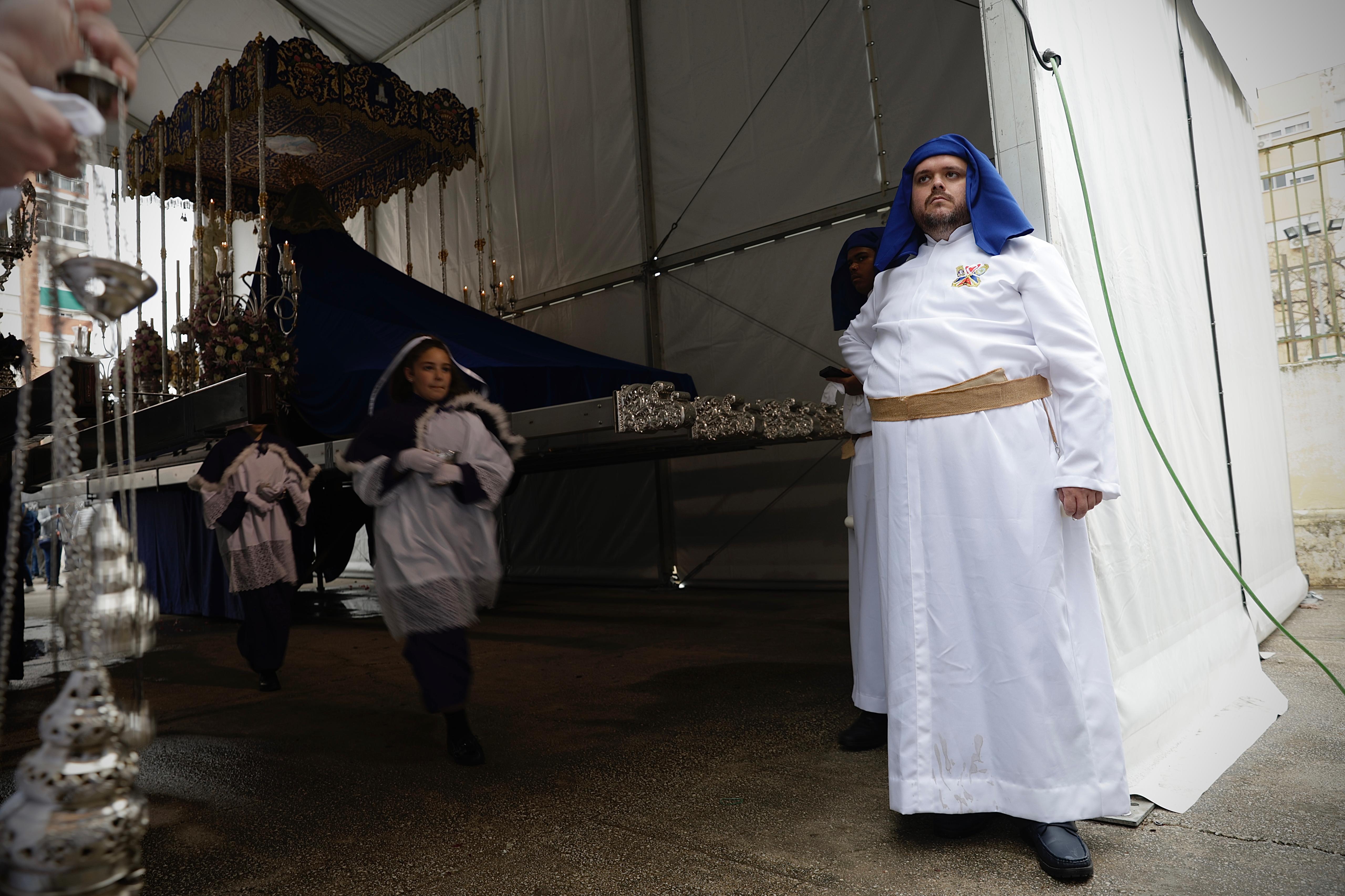 Traslados y procesiones del Sábado de Pasión en Málaga 2025