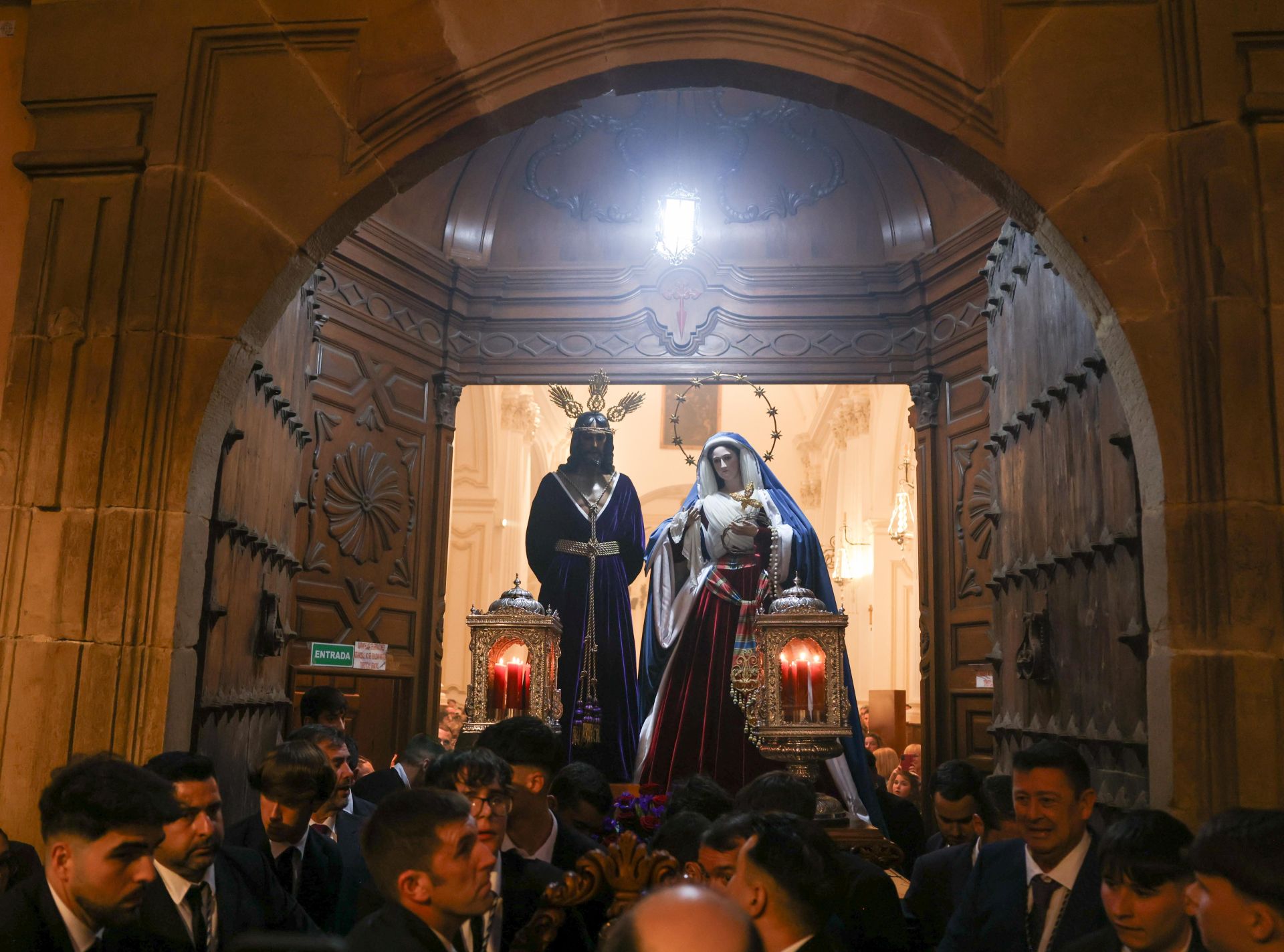 Traslados y procesiones del Sábado de Pasión en Málaga 2025