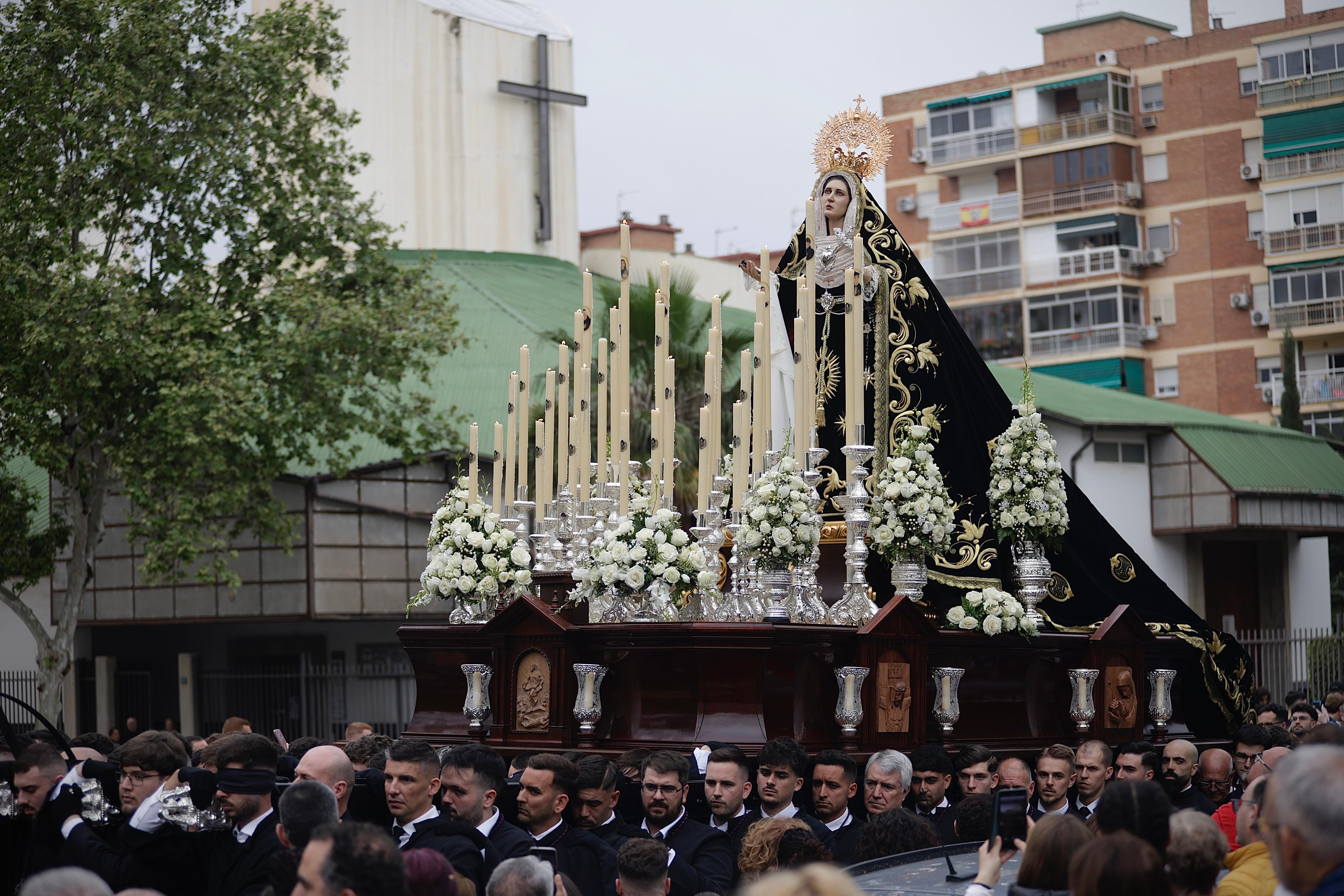 Traslados y procesiones del Sábado de Pasión en Málaga 2025