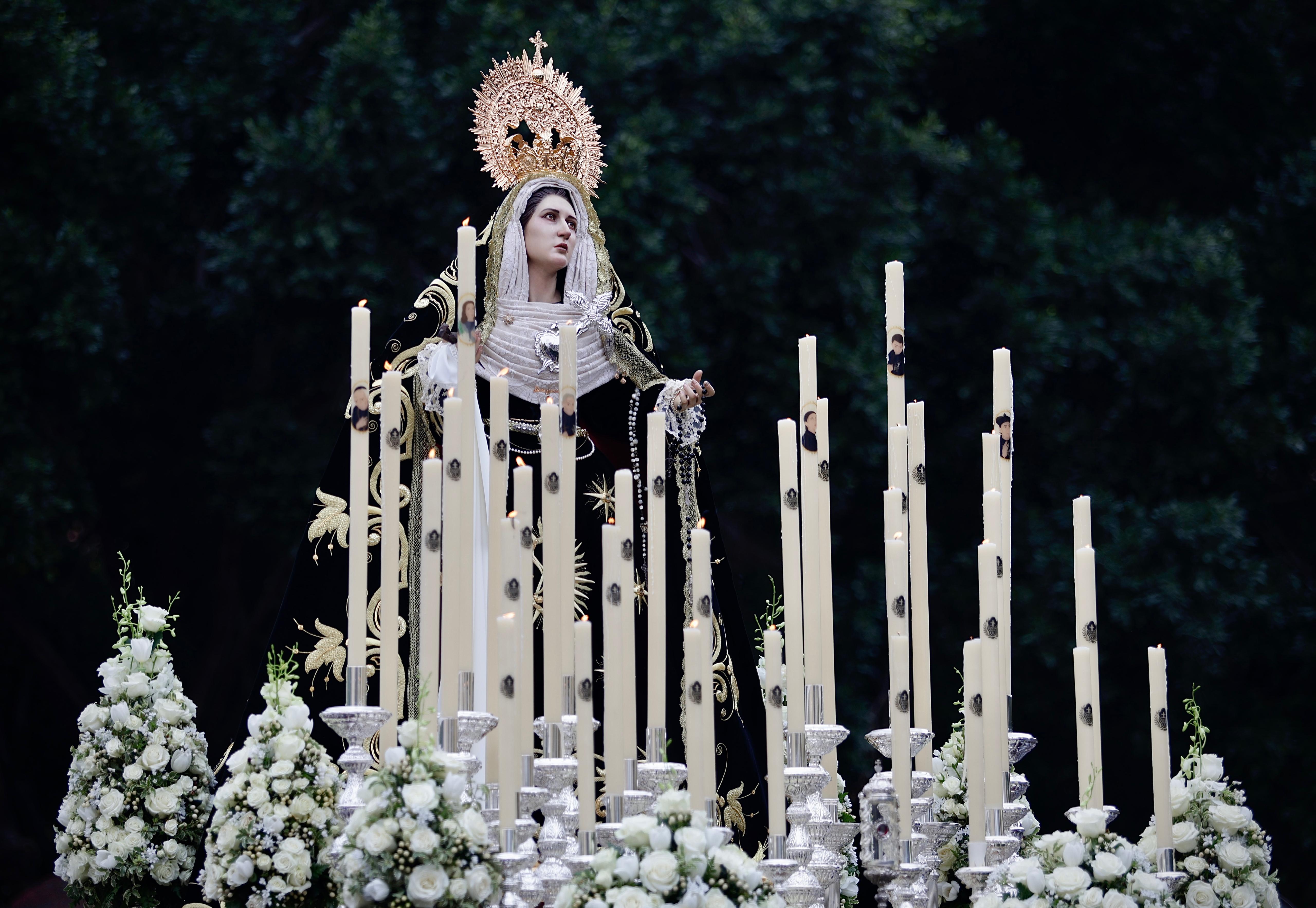 Traslados y procesiones del Sábado de Pasión en Málaga 2025