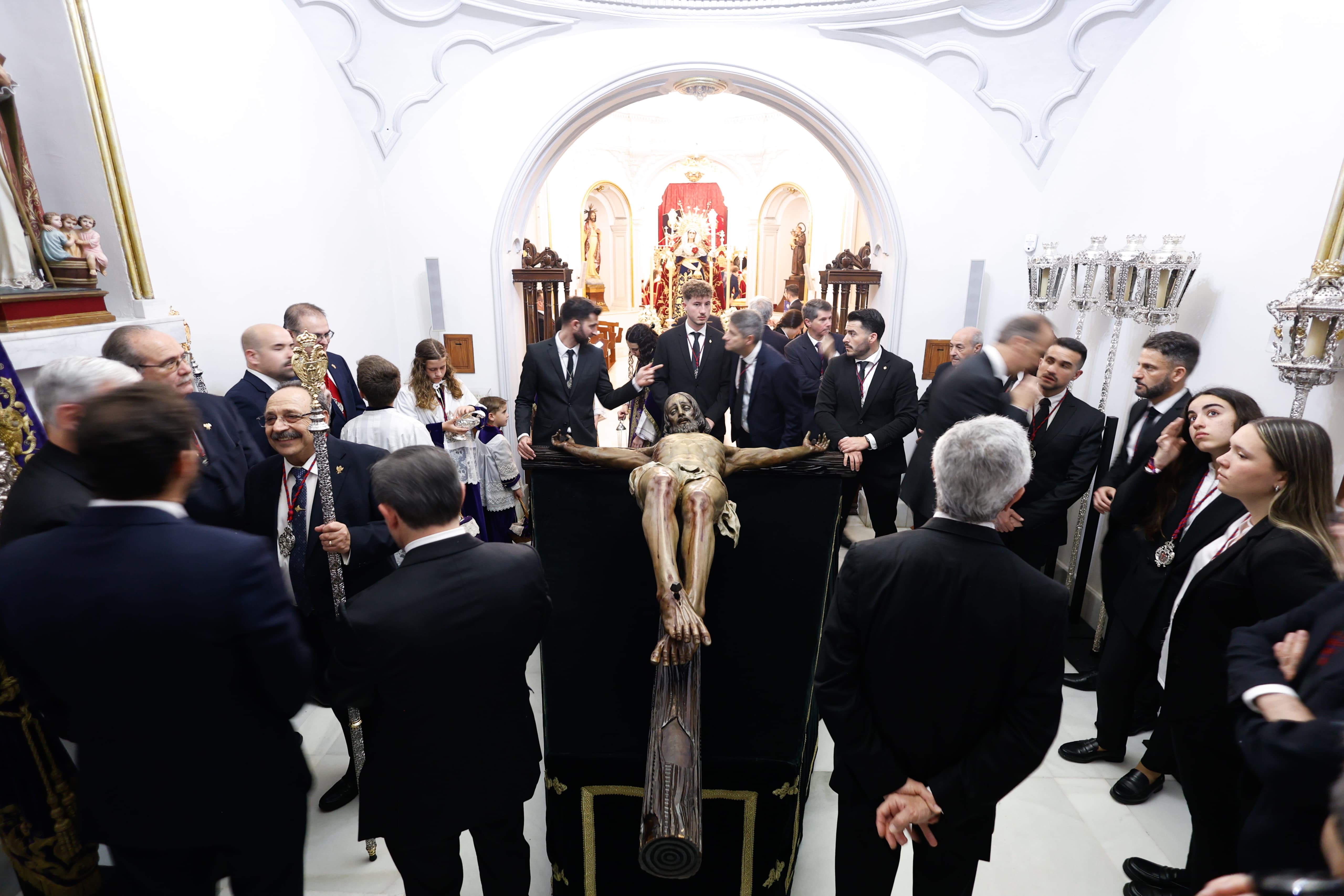 Traslados y procesiones del Sábado de Pasión en Málaga 2025