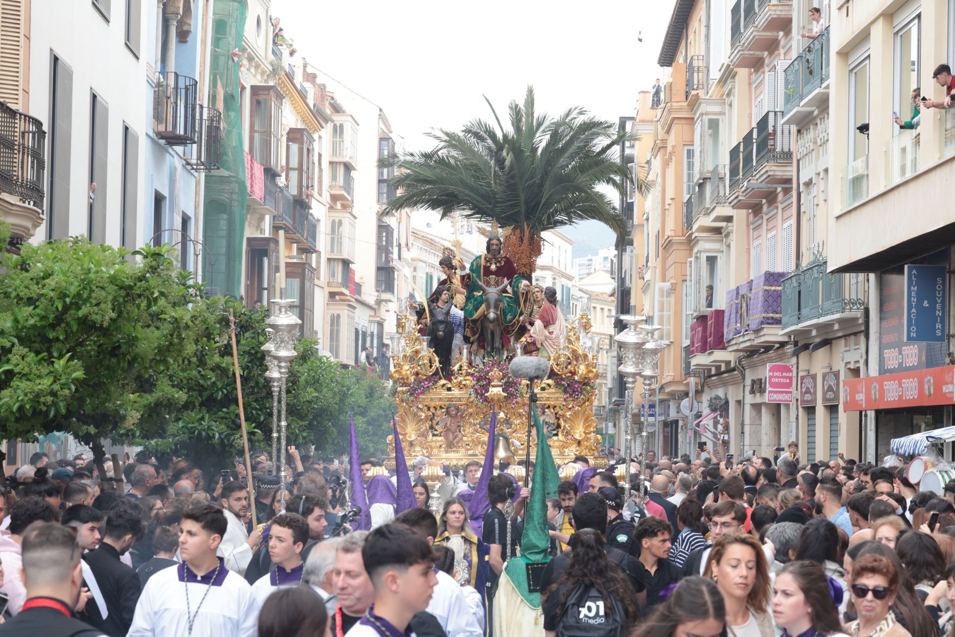 Pollinica, en procesión