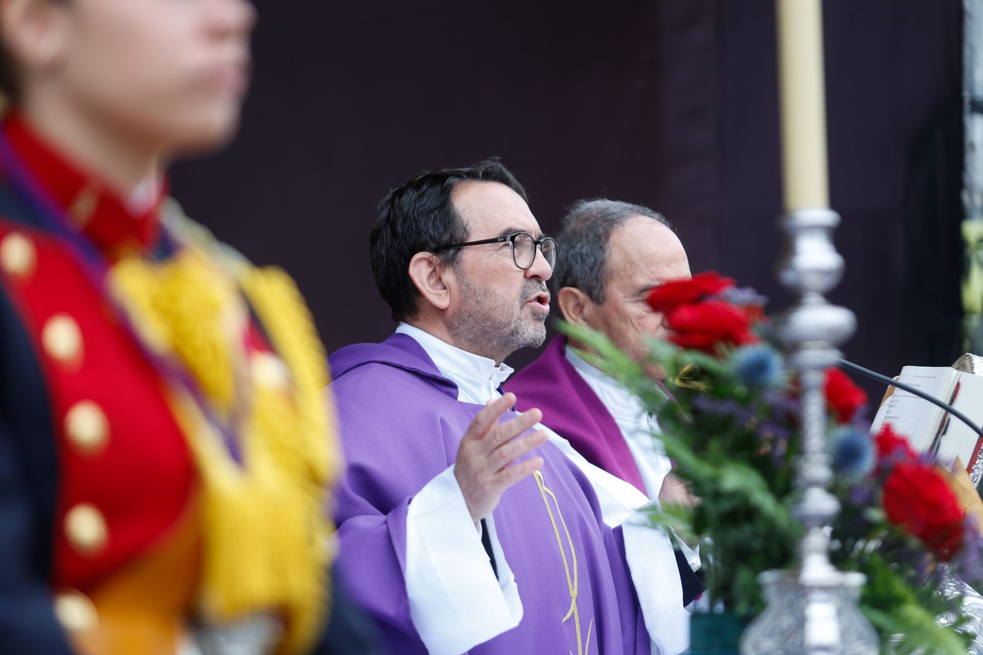 Misa de campaña de la Guardia Civil ante el Santísimo Cristo de la Expiración.