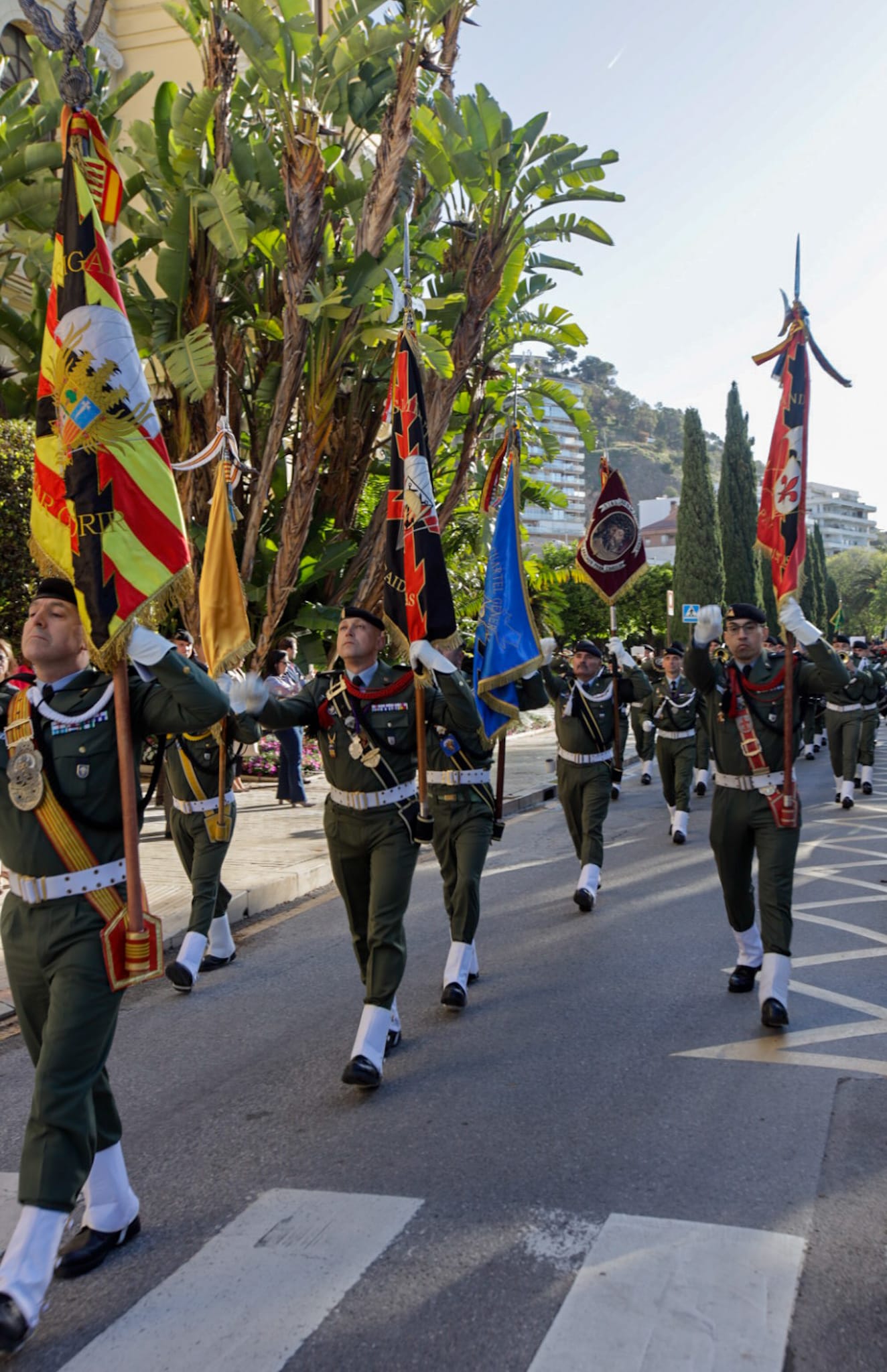 Desfile de la Brigada Paracaidista la mañana del Miércoles Santo
