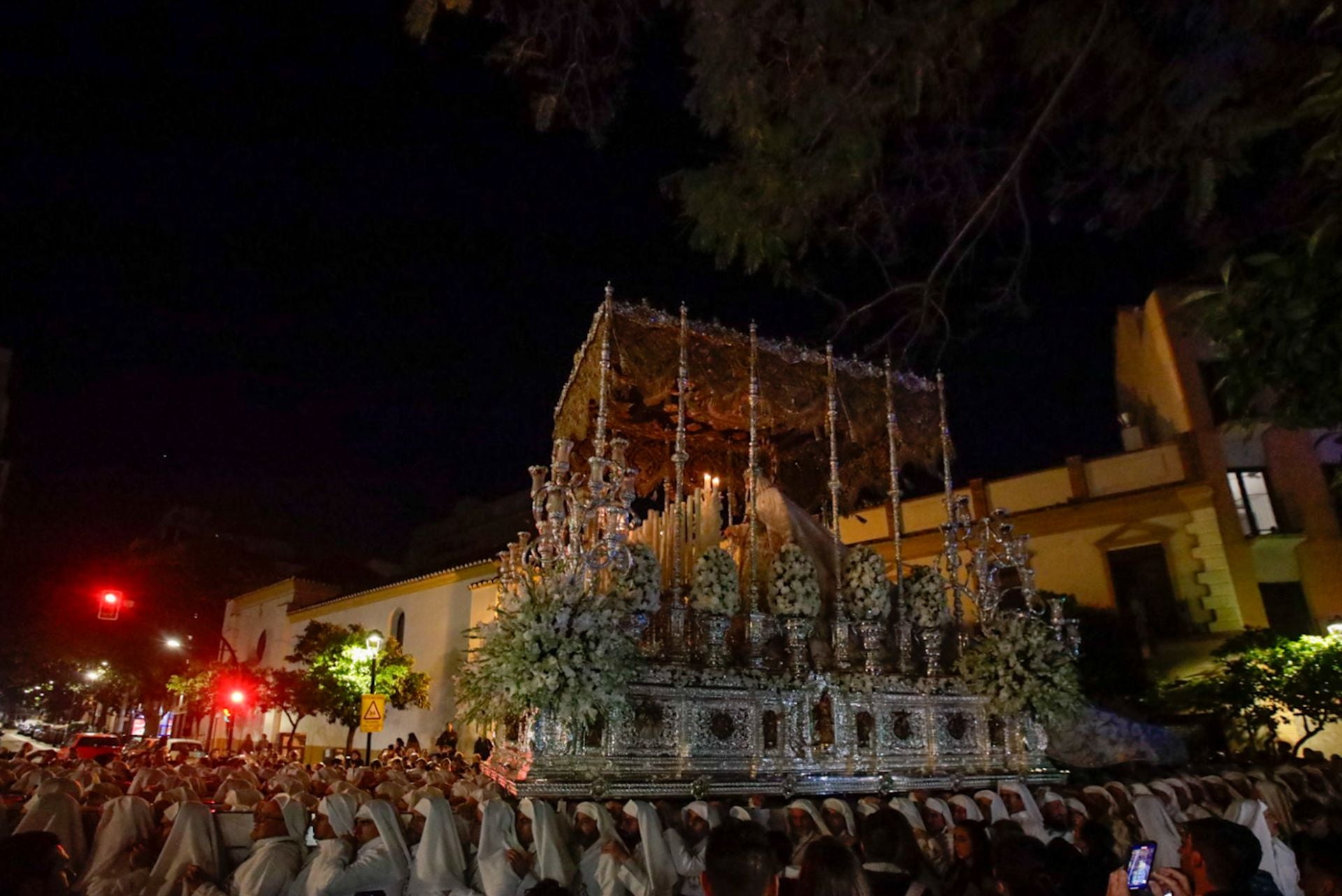 Momentos de la procesión de El Rocío