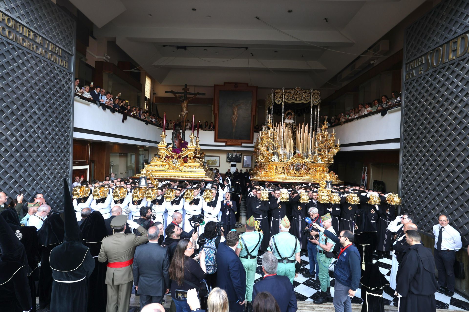 Procesión de Mena
