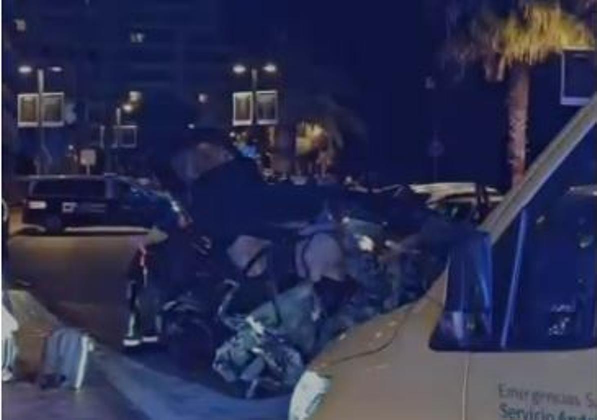 Dos fallecidos y tres heridos graves en un accidente de tráfico en el Paseo Marítimo de Fuengirola