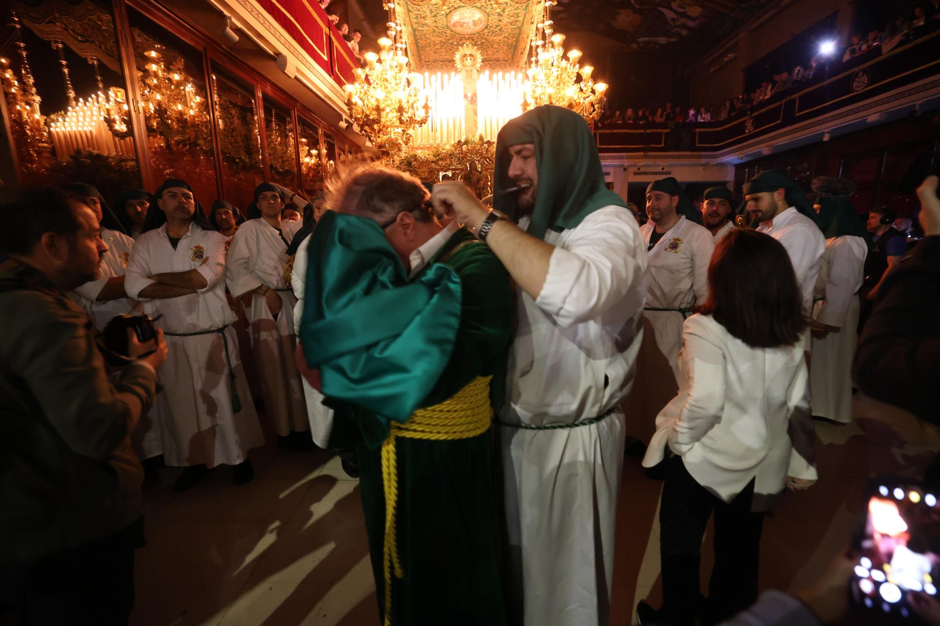 Cofradía del Nazareno del Paso y María Santísima de la Esperanza Coronada
