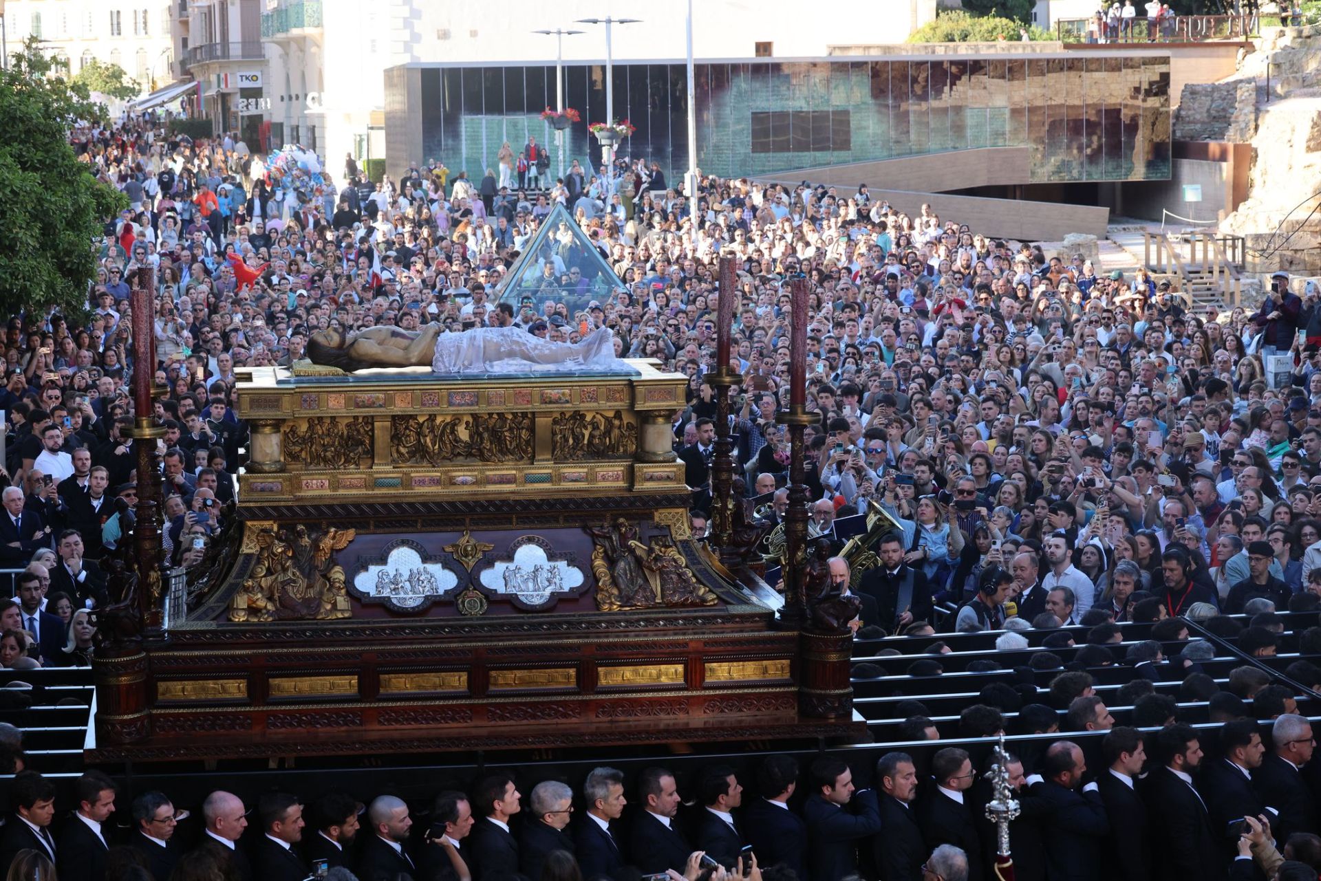 Real Hermandad de Nuestro Padre Jesús del Santo Sepulcro y Nuestra Señora de la Soledad