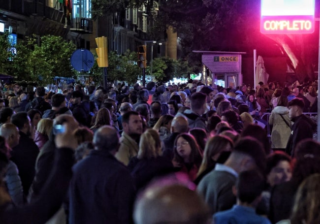Lleno en los aparcamientos y en las calles en los días grandes de la Semana Santa.