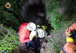 Rescate de los malagueños en la cueva del Túnel del Sumidors.