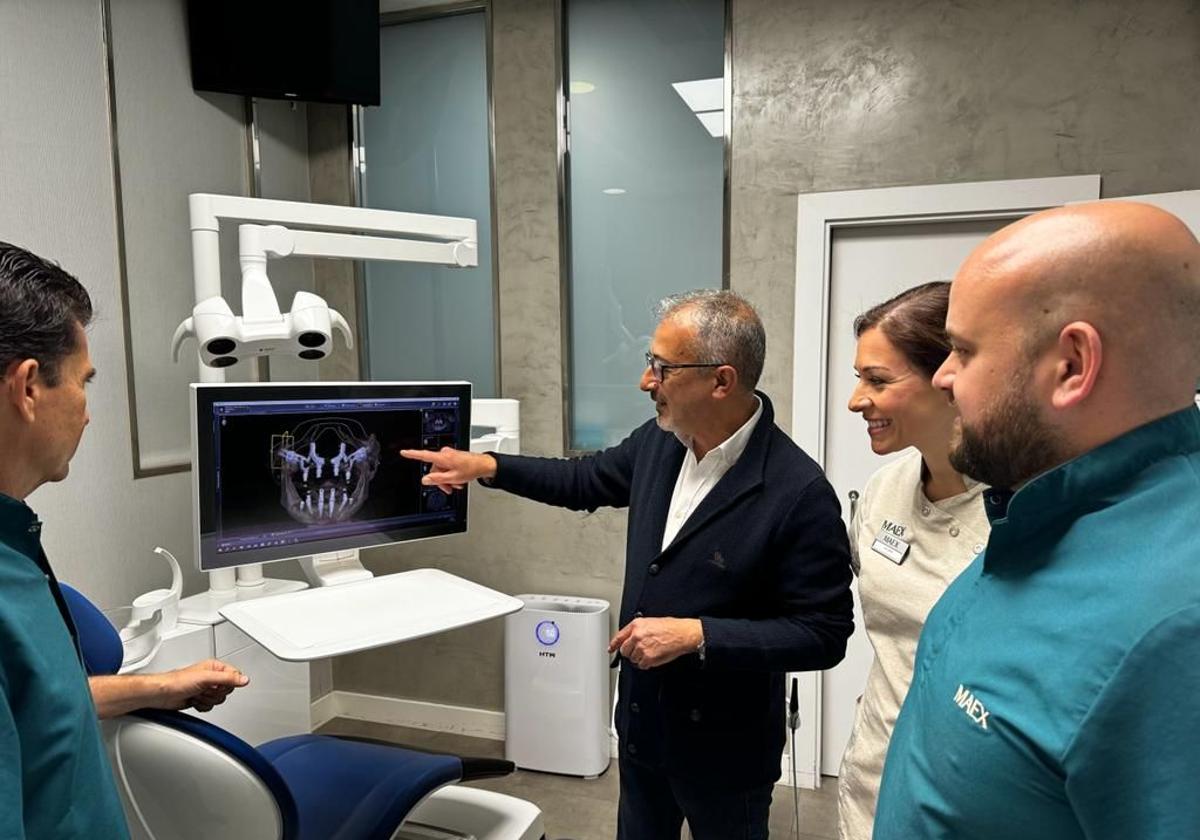 Implantes a medida, dientes fijos en menos de 48 horas en la Clínica MAEX Cuevas Queipo