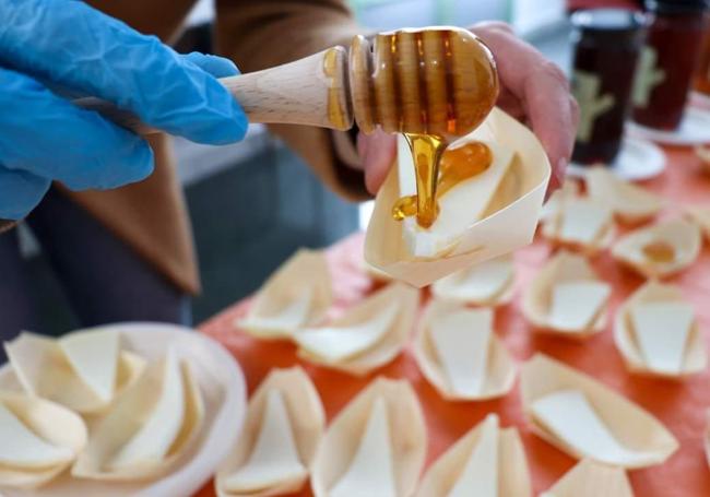 Queso y miel serán los protagonistas este fin de semana en Colmenar.