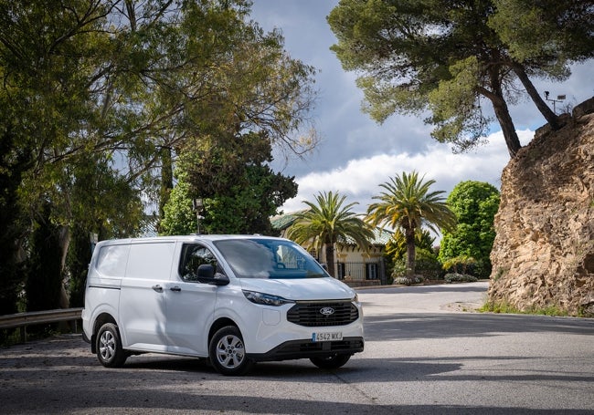Ford Transit 2025.