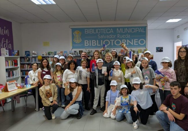 Celebración del Día del Libro en la bibilioteca de Nerja.