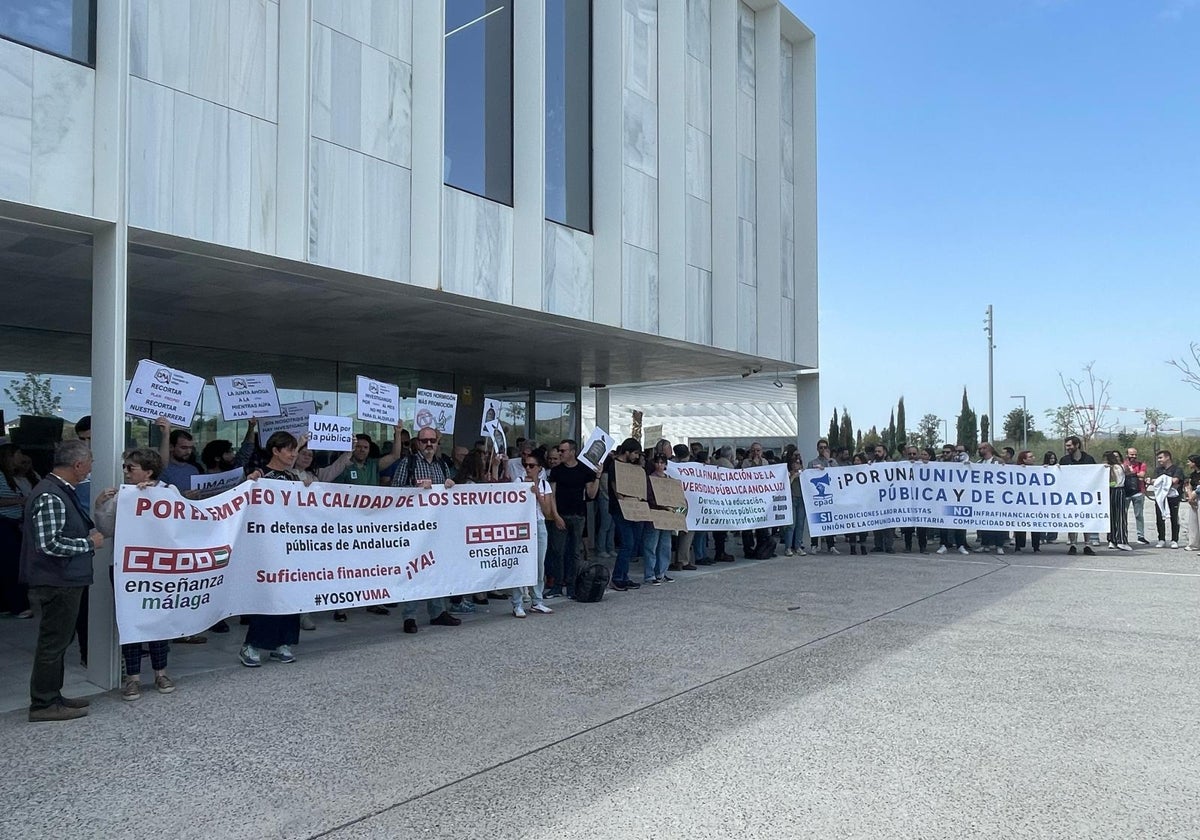 Las protestas del profesorado de la UMA contra los recortes se intensifican: «Nos están asfixiando»