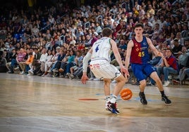 Kalinoski, defendiendo a Villar en el Palau.