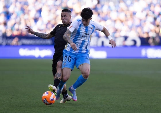 Antoñito, en un lance del partido junto a Suero, del Castellón.