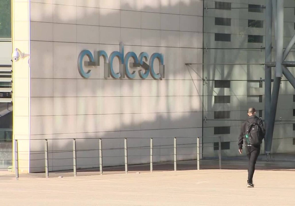 Endesa habilita varios teléfonos para atender las emergencias derivadas del apagón