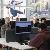 Trabajadores del sector tecnológico, uno de los más dinámicos en creación de empleo.