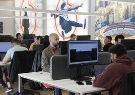 Trabajadores del sector tecnológico, uno de los más dinámicos en creación de empleo.