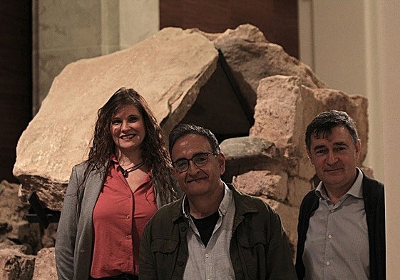 Los investigadores de la UMA Sonia López, José Suárez y Enrique Viguera.