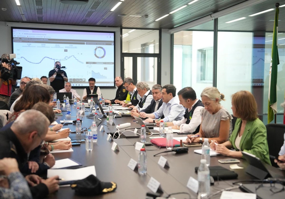 La Junta sólo pedirá recuperar la gestión de la emergencia cuando el Gobierno le dé garantías