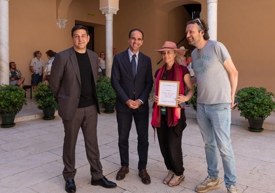 De izquierda a derecha, David Navas, Delegado del Consejo Ejecutivo MPM; Miguel López-Remiro, Director Artístico MPM; y Elke Kunneman junto a su acompañante, Sake van den Brule.
